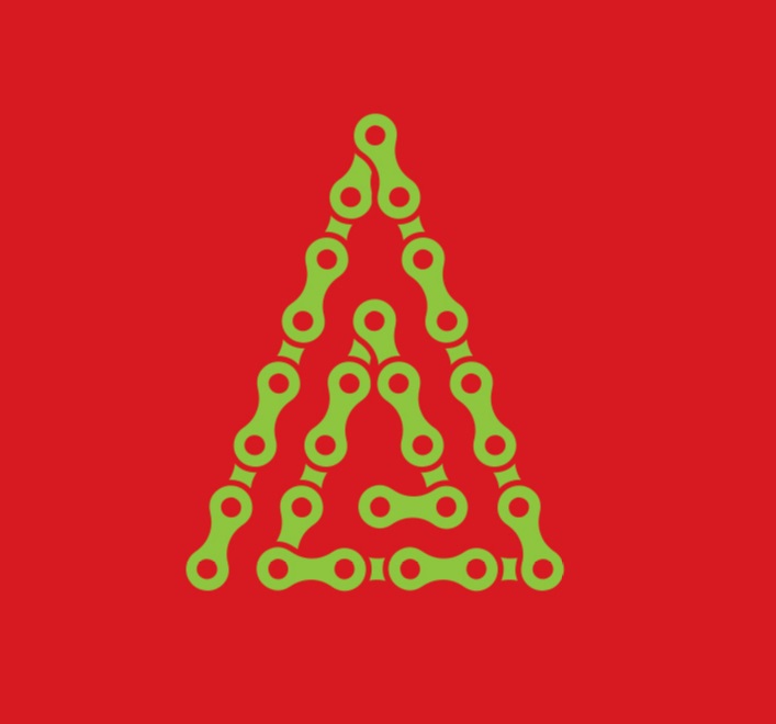 Cycle chain christmas tree.